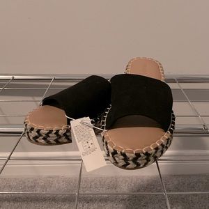 Black Memory foam Slides